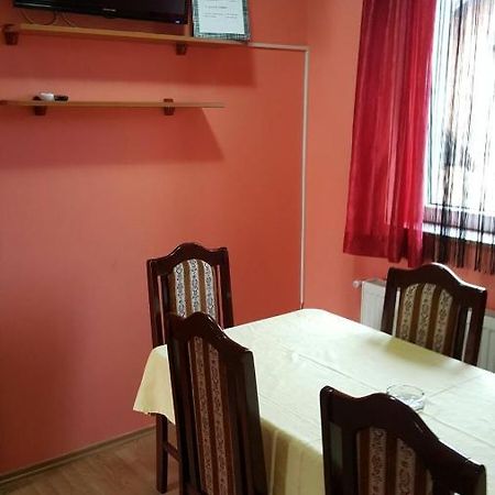 Apartmani Malina 3 Bijeljina Ngoại thất bức ảnh